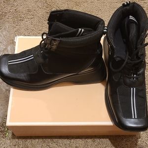 Women's black  nine west boots